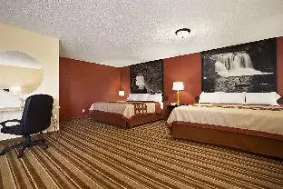 Super 8 By Wyndham Hotel 2*